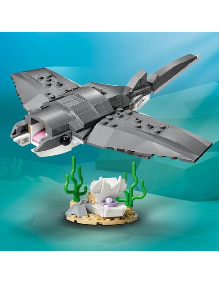 LEGO CREATOR 31381 Feroz Tiburón con Cofre del Tesoro