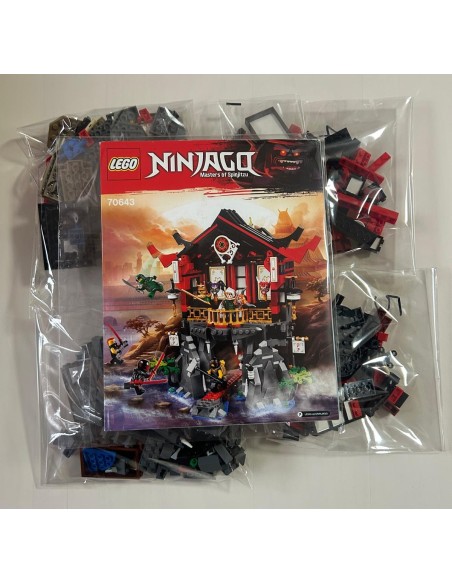 LEGO (SEGUNDA MANO) NINJAGO 70643 Temple of Resurrection (2018)