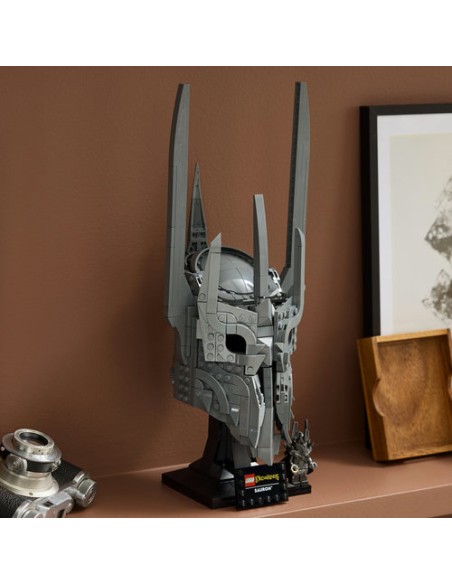 LEGO ICONS 11373 El Señor de los Anillos: Casco de Sauron