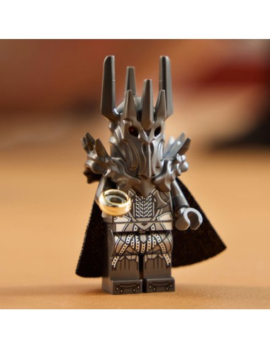 LEGO ICONS 11373 El Señor de los Anillos: Casco de Sauron