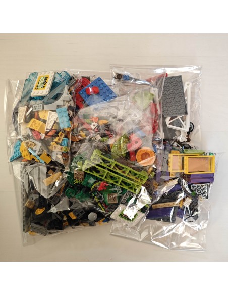 LEGO (SEGUNDA MANO) SUPER HEROES 76035 Jokerland (2015)